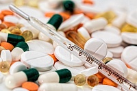 Перечень лекарств от COVID-19 предложили размещать на аптечных кассах