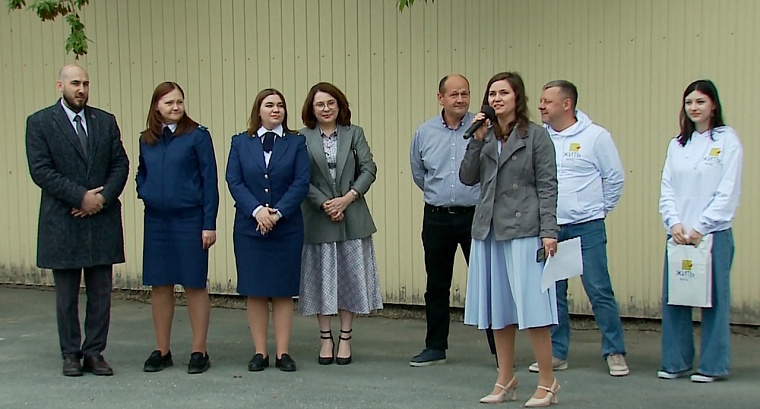 Детский праздник устроил для маленьких тюменцев благотворительный фонд «Дом добра»