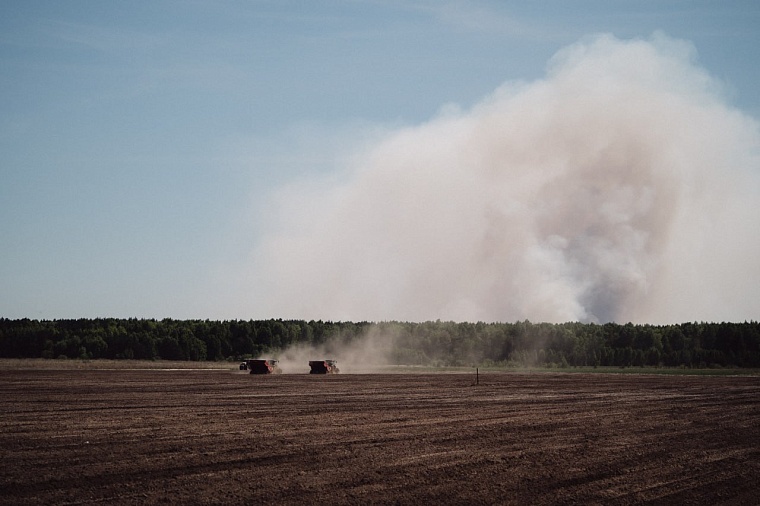 Тюменские аграрии сформировали три сотни противопожарных бригад
