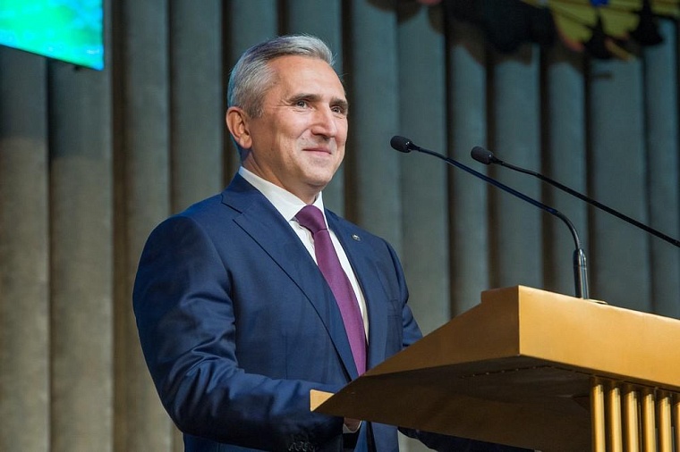 "Тюмень задает тренды" - с Днем города тюменцев поздравили Владимир Якушев, Александр Моор, Руслан Кухарук и Евгений Заболотный