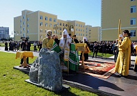 Патриарх Кирилл освятил закладной камень храма на территории кадетского училища в Тюмени