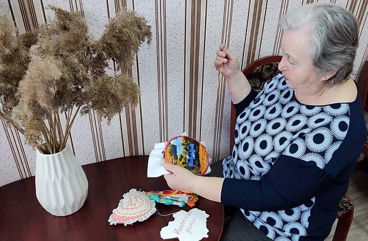 Ишимские рукодельницы вышьют Тюменскую область размером 1,5 на 1,5 метра