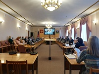 В Тюменской облдуме не поддержали выплаты по 10 000 рублей для детей от 16 до 18 лет