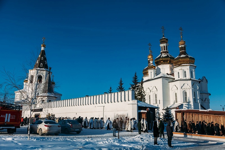 Окунуться в святую воду: все о крещенских купаниях в Тюмени