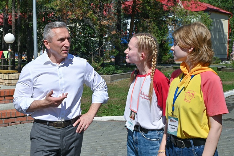 Александр Моор: Все требования к пребыванию детей в загородных центрах соблюдены