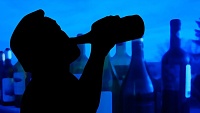 Как прием алкоголя влияет на коронавирус