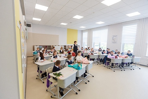 Старт записи в первый класс: в первые часы тюменцы направили более 2,5 тысяч заявлений