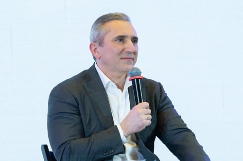 Александр Моор: Мы продолжим оказывать поддержку молодым предпринимателям