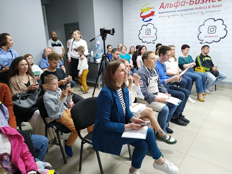 В Тюмени снимают первое кулинарное шоу "Шефы против кондитеров"