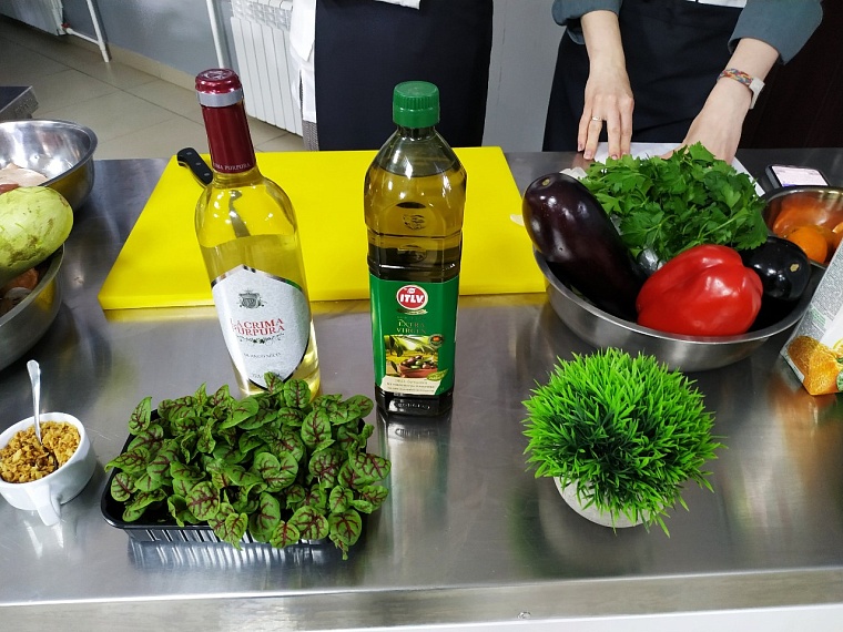 В Тюмени снимают первое кулинарное шоу "Шефы против кондитеров"