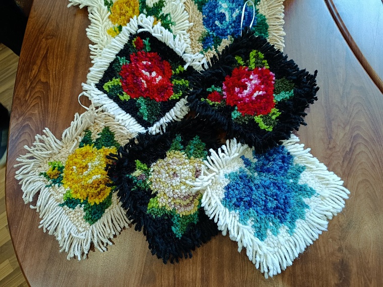 Деревянные Коньки-Горбунки: Тюменская область примет участие в проекте "Елки России"