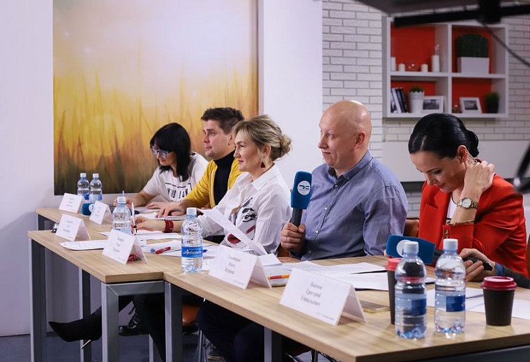 Не смотрю ТВ, но мечтаю работать у вас: как проходил кастинг в «Сибинформбюро»