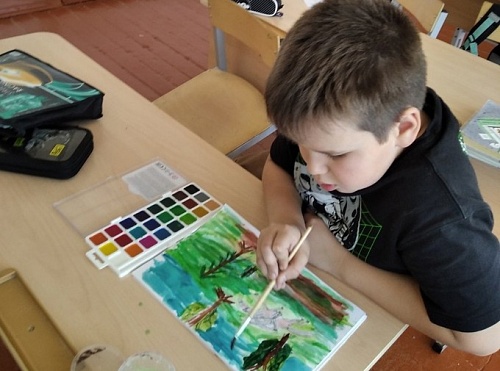 Тюменские школьники рисуют героев легенд и снимают ролики о народных традициях