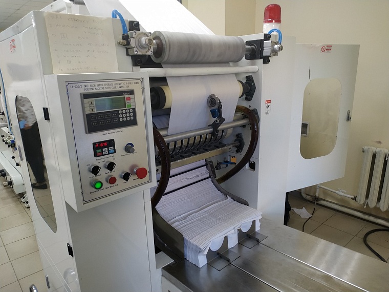Не хуже импортной! На тюменском предприятии для незрячих освоили выпуск двухслойной туалетной бумаги