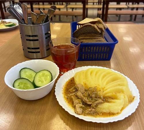 Руслан Кухарук: Из бюджета Тюмени выделят дополнительные деньги на питание школьников