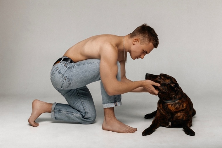 В Тюмени набирают популярность календари от «Потеряшек» с кошечками и спортсменами