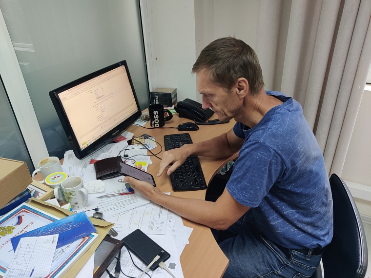 Один день из жизни «Вслух.ру»: взгляд изнутри