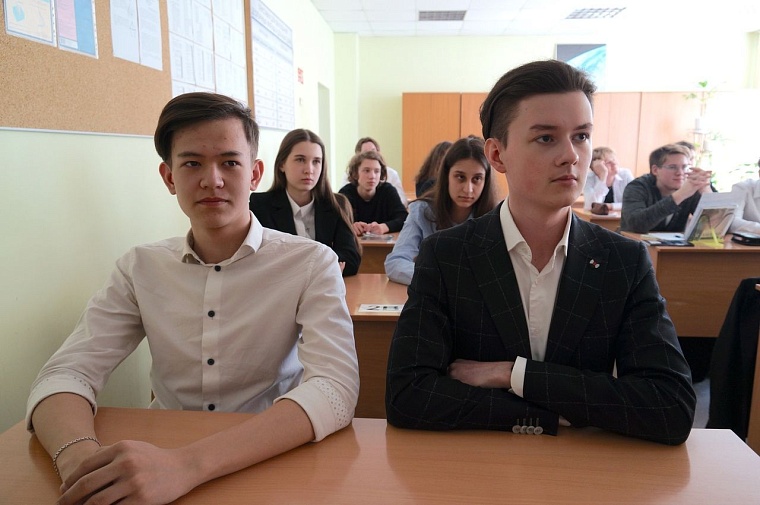 Обязательная астрономия и необязательная физика: как живут тюменские школьники, которые сами составляют свое расписание