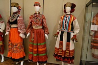 Оттенки русского: многообразие народного костюма на выставке в музее искусств