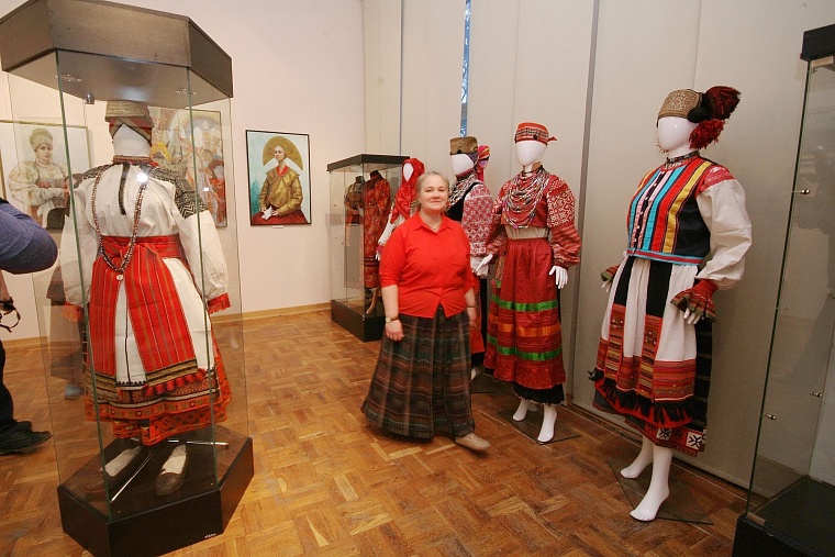 Оттенки русского: многообразие народного костюма на выставке в музее искусств