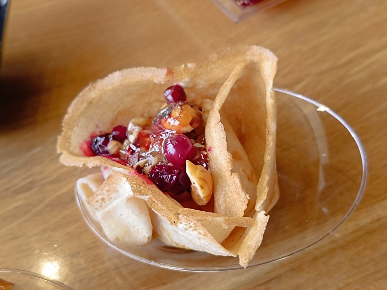 Тюменские шеф-повара приготовили уникальные блюда для свадебного стола на ВДНХ