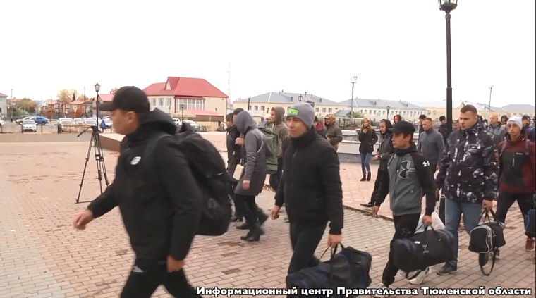 Это долг: сформированы отряды из мобилизованных в Викуловском и Сорокинском районах