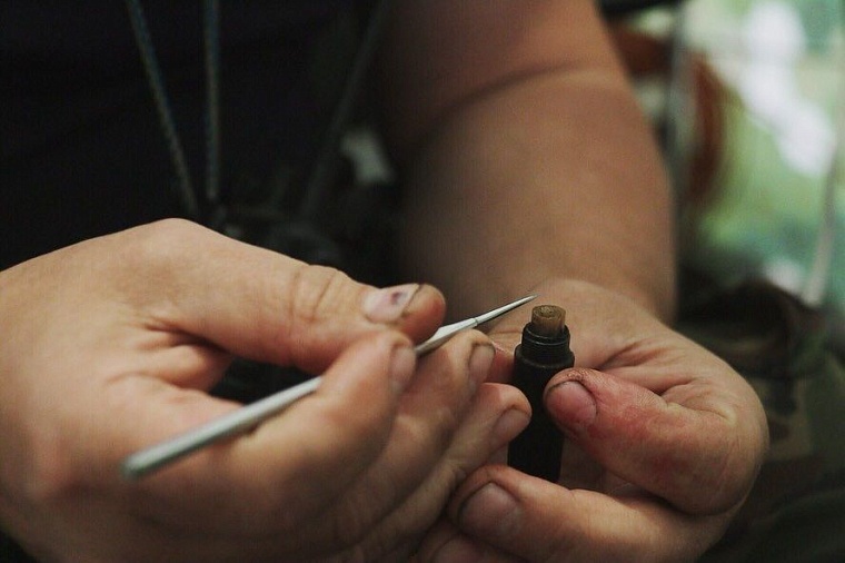 Тюменские поисковики подняли останки летчика и сбитый самолет Пе-2