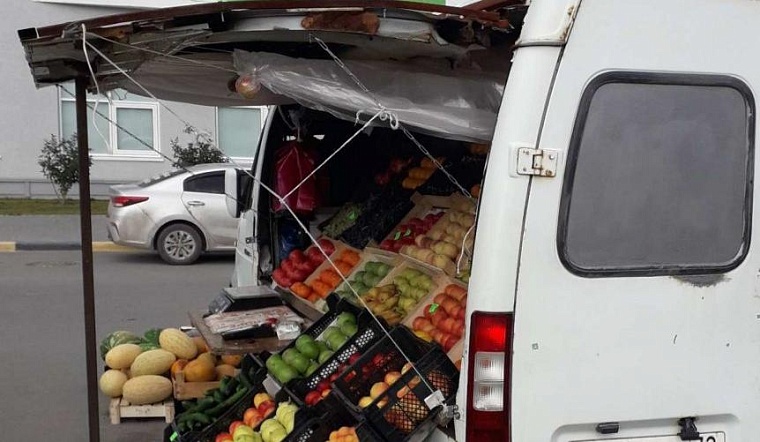 За неделю у уличных торговцев-нелегалов в Тюмени изъяли более полутонны фруктов и овощей