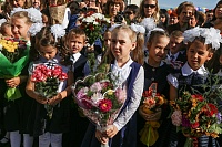 За парты самой большой школы в Тюменской области сели 2,5 тыс. учеников