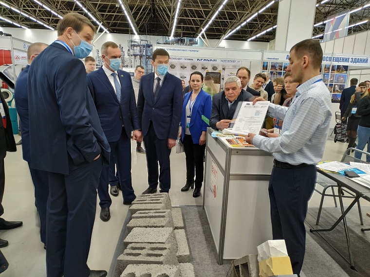 Почем кирпич? Тюменским заводам удается сдерживать цены на строительные материалы