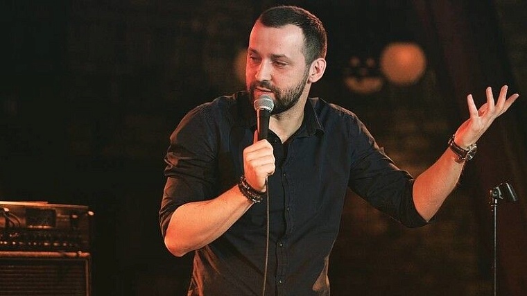 Житель Оренбургской области повторно пожаловался в Генпрокуратуру на комика Руслана Белого