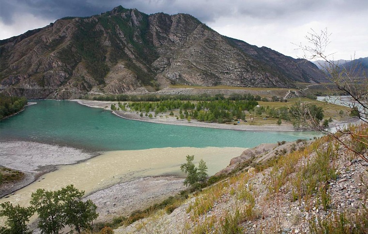 Слияние Чуи и Катуни. Смотровая площадка Чуй-Оозы.