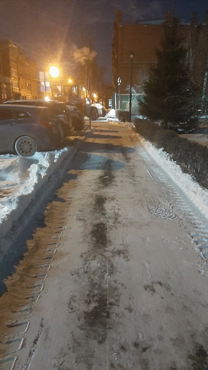 С улиц Тюмени за сутки вывезли 17 тысяч кубометров снега