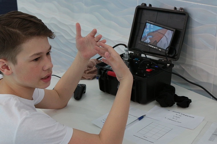 В Тюмени прошли соревнования по подводной робототехнике