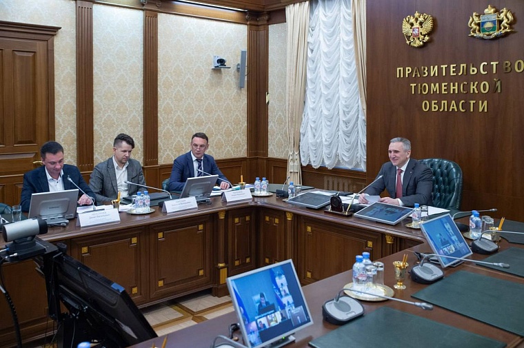 Александр Моор: 10 образцов инновационных разработок испытаны и переданы в реализацию