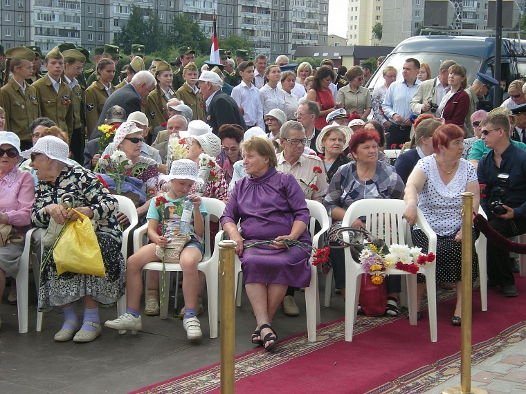 В Тюмени открыли памятник генералу армии Ивану Федюнинскому