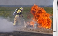 Тушить пожары станет проще и быстрее: в Тюмени испытали новое средство для борьбы с огнем
