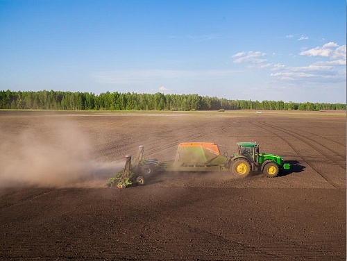 Тюменские аграрии засеяли больше половины площадей