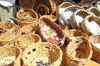 На фестивале "СВОЕ" тюменцы могут попробовать крафтовые сыры, местную форель и стерлядь