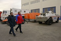 Министр МЧС России Владимир Пучков вручил новую технику тюменским спасателям