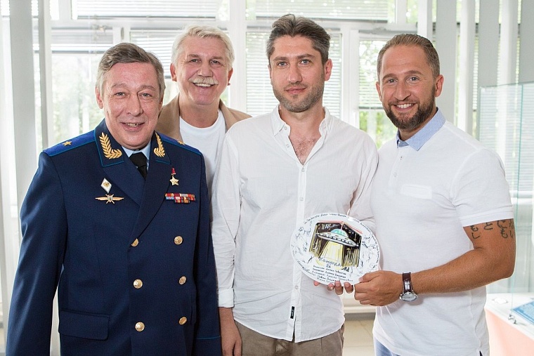 Ефремов отправит Яглыча и Самбурскую на Луну