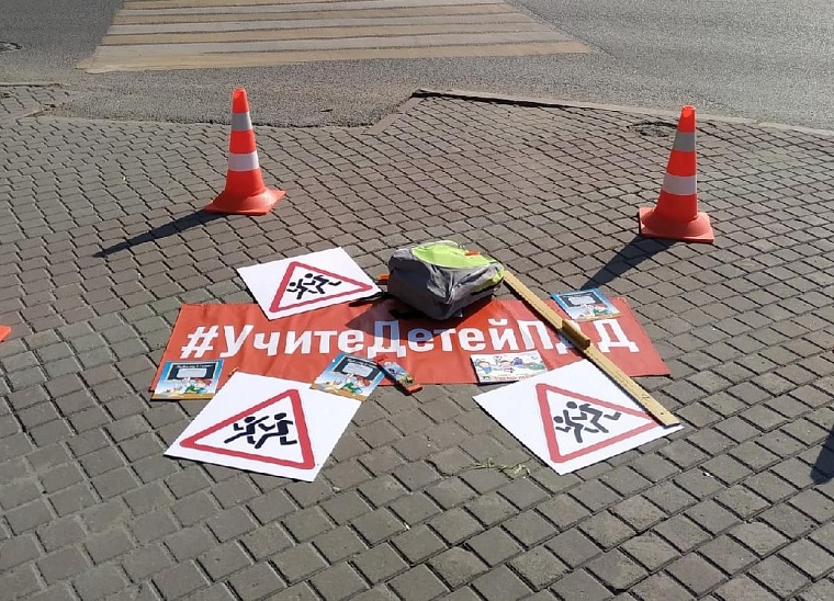 На улицах и перекрестках Тюмени автоинспекторы будут объяснять школьникам правила безопасности