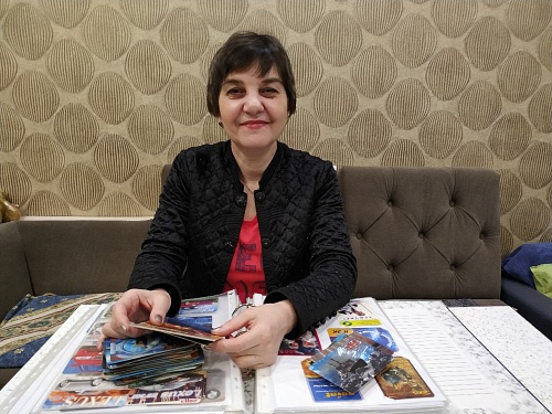 Антистресс и тренировка памяти: в коллекции у тюменки 9 тысяч карманных календариков