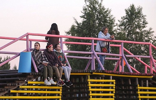 "Небо и Земля": кадры первых дней возрожденного фестиваля