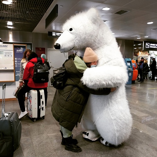 "Пусть завидуют"! В Тюмень прибыл первый зимний чартерный рейс с туристами из Москвы