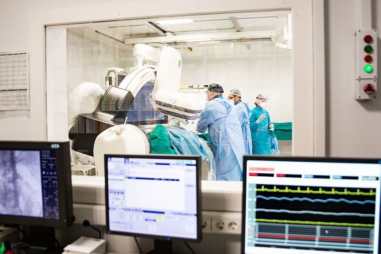 Тюменские врачи спасли 33-летнюю женщину с острым инфарктом