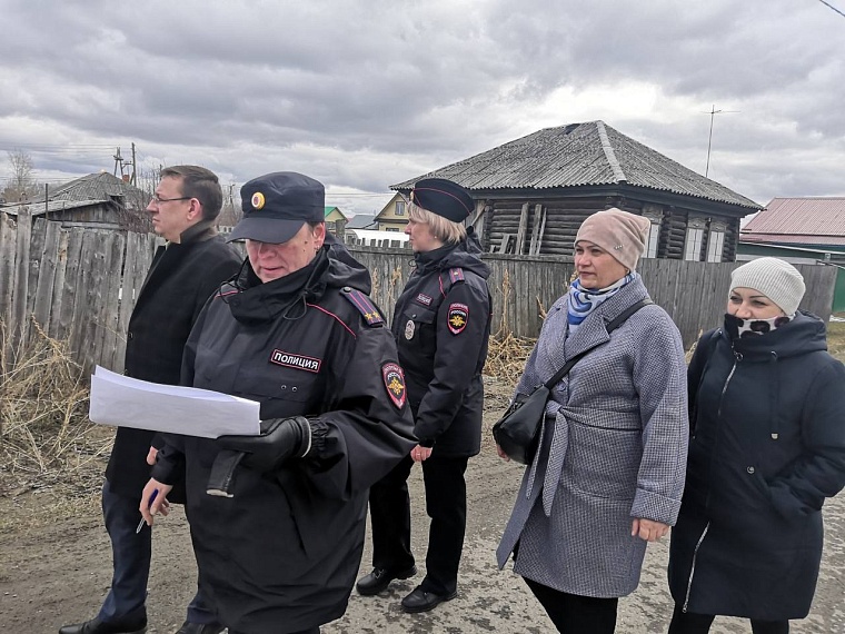 Ялуторовчанам, живущим рядом с дамбой, предлагают переехать в пункт временного размещения