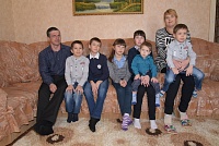 Многодетная семья Ивановых из Сорокино въедет в новый дом