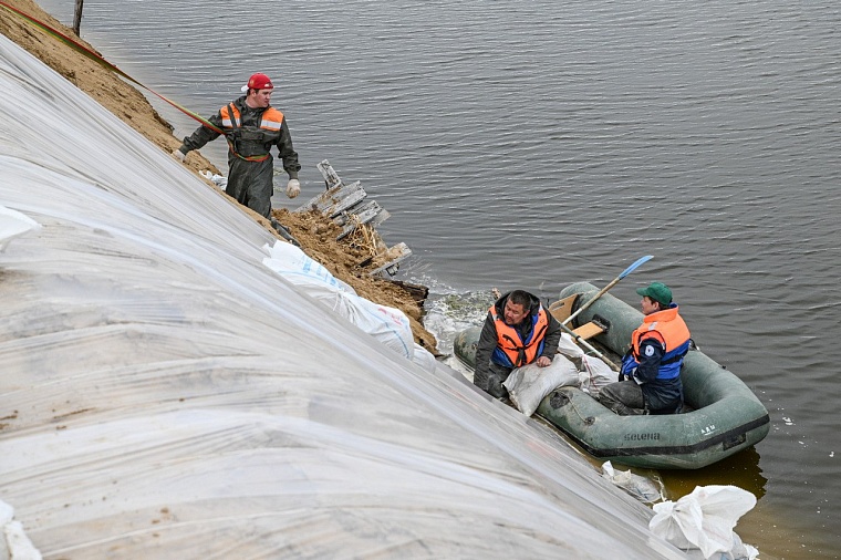 В Тюменской области паводком подтоплены 155 жилых домов