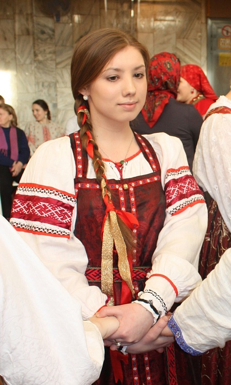 Гости «Славянского базара» изучали боевой пляс и заклинали птиц